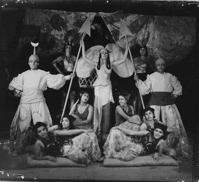 Plate 2: Rina Nikova and her Corps de Ballet in Russalka.