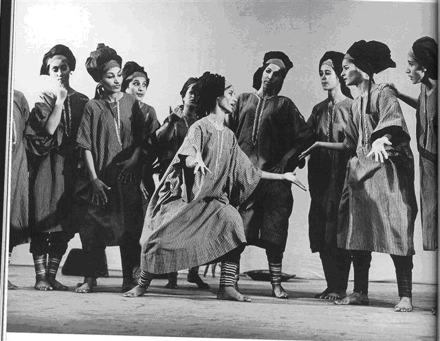 Plate 5: Women, 1957, choreographed by Sara levi-Tanai for Inbal Dance Theatre.